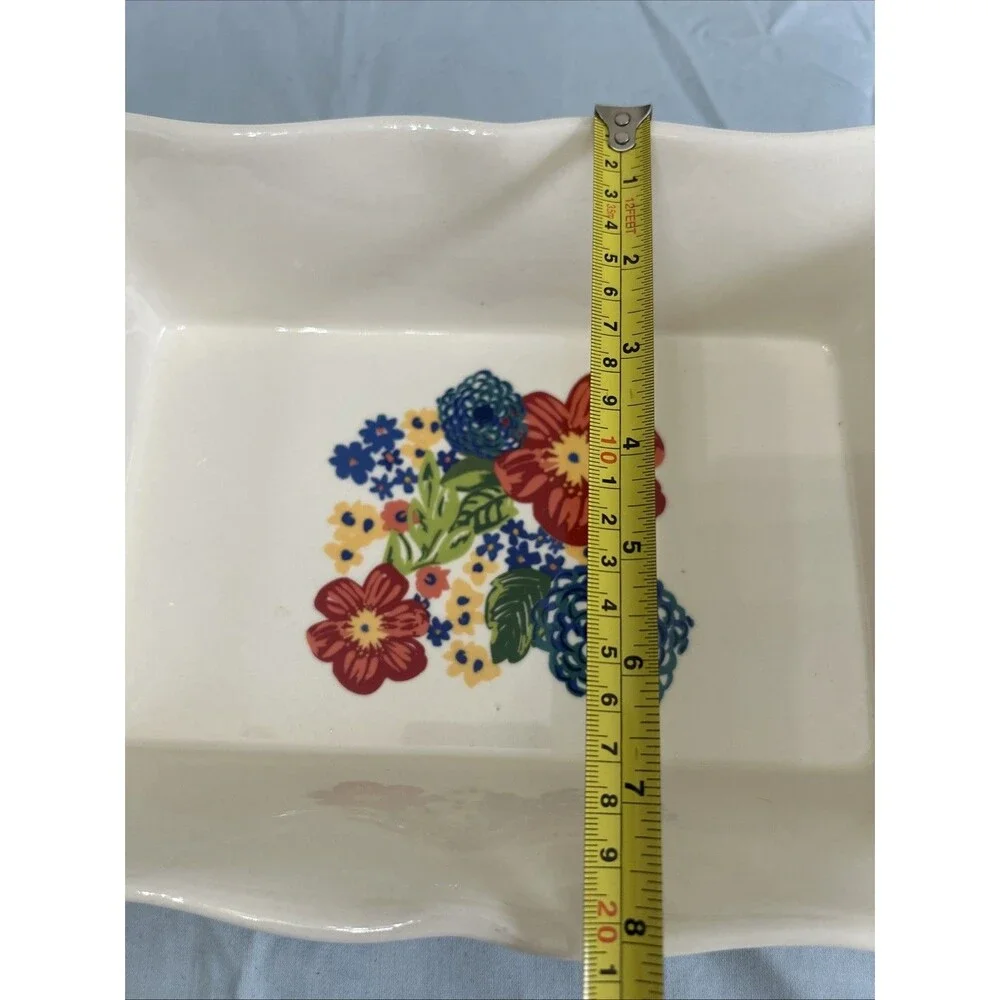 The Pioneer Woman Fiona Flora Ruffle Edge Casserole Baking Dish